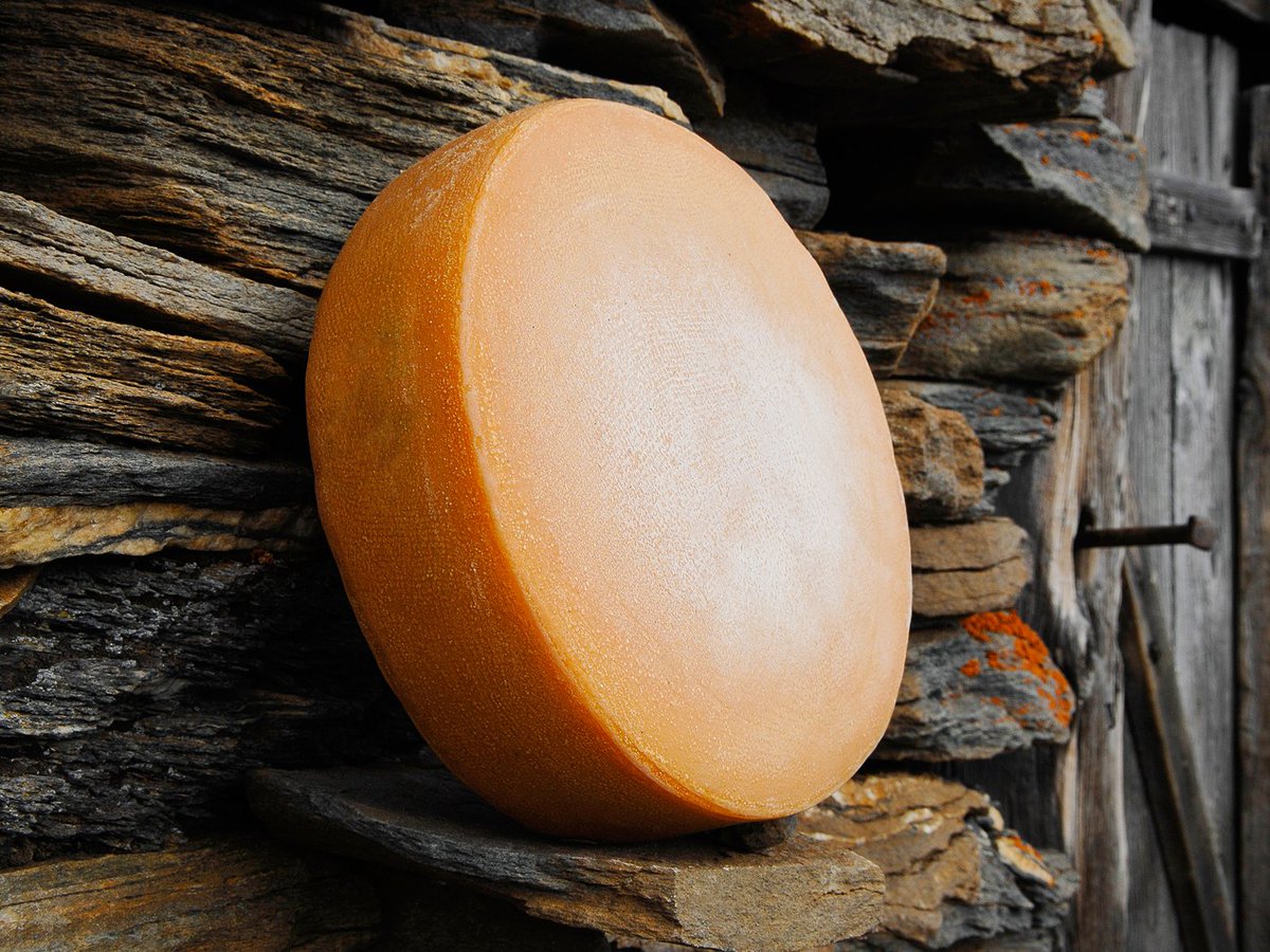 enogastroinfo's tweet image. Agroscope ottiene il brevetto per la sua nuova tecnica di stagionatura del formaggio
I dettagli della notizia sul nostro sito Web:
enogastro.info/dettaglio_news…
#agroscope #stagionatura #formaggio #svizzera