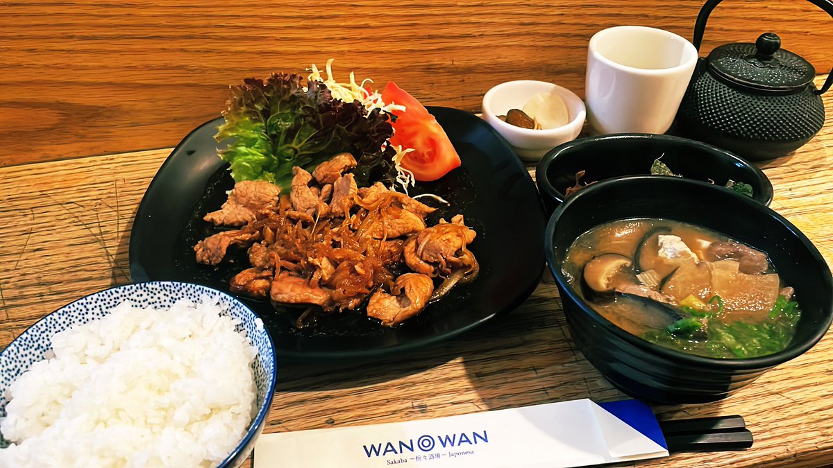 豚生姜焼き定食　豚汁ver.
Teishoku Buta Shogayaki cambio Tonjiru
#wanwansakaba #butashogayaki #teishoku #todaylunch
