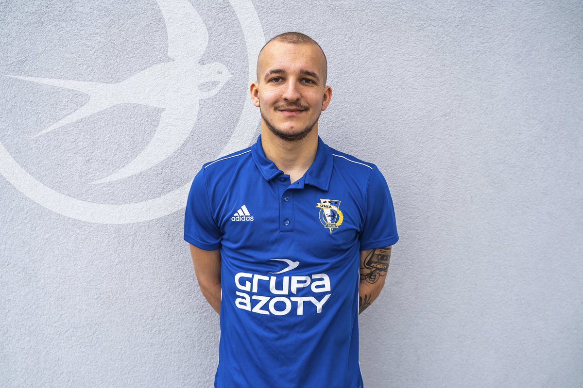 UniaZks's tweet photo. 🔝⚽️ 𝐖𝐢𝐭𝐚𝐣 𝐰 𝐊𝐥𝐮𝐛𝐢𝐞 𝐊𝐚𝐦𝐢𝐥 💪⚪️🔵
Pełne info 👉 https://t.co/LUWAuNRTKR
#GrupaAzoty #UniaTarnów #AkademiaUniaTarnów #Akademia #SMSTarnów #ZespółSzkółMistrzostwaSportowegoUniaTarnów https://t.co/tgnX1oo2J0