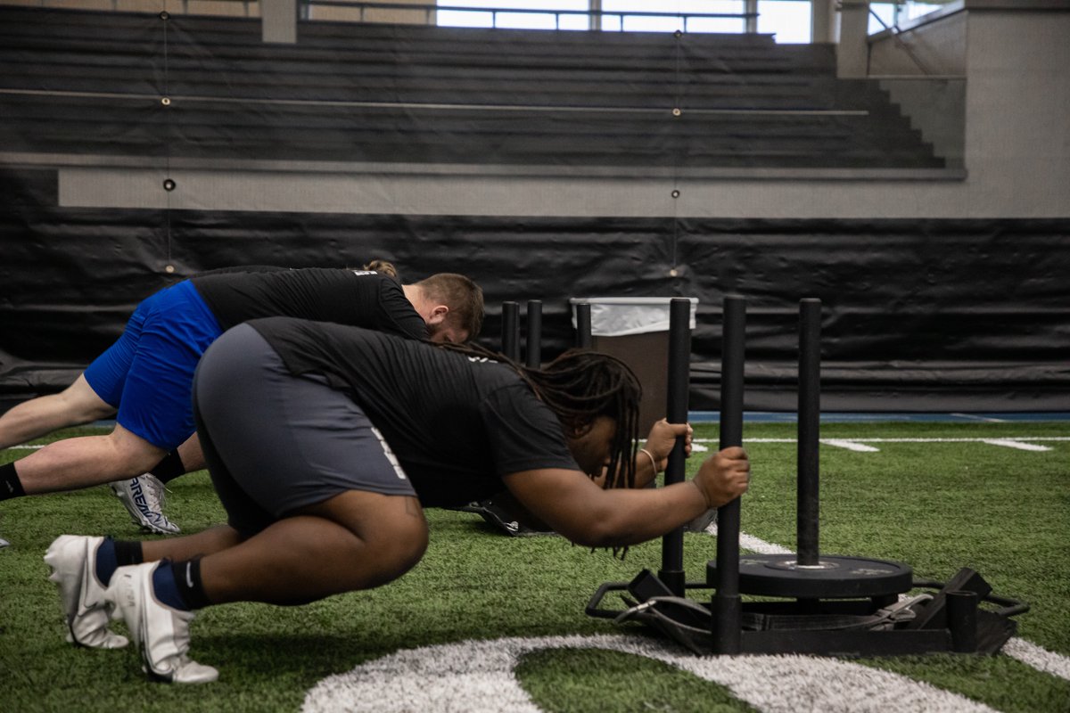 GVSU Football tweet media