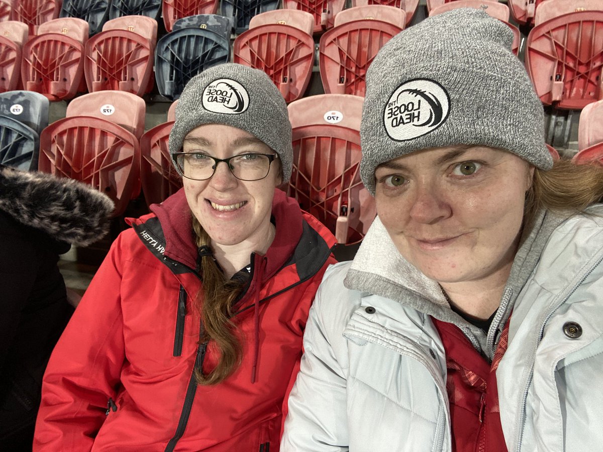 KateLuttrell's tweet photo. @Munsterrugby #ThomondParkSelfie #SUAF #MUNvOSP #redarmy https://t.co/Yjjjhh19Fi