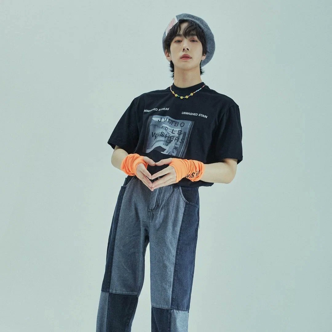 whimsyllit's tweet photo. some random facts about yoon jongwoo ; a thread with @bevvytt
#μ€μ’
μ° #보μ΄μ¦νλλ #λΈλλ 벨 #μ μ° #ZE_U #BOYSPLANET https://t.co/gHEtGtZGC7