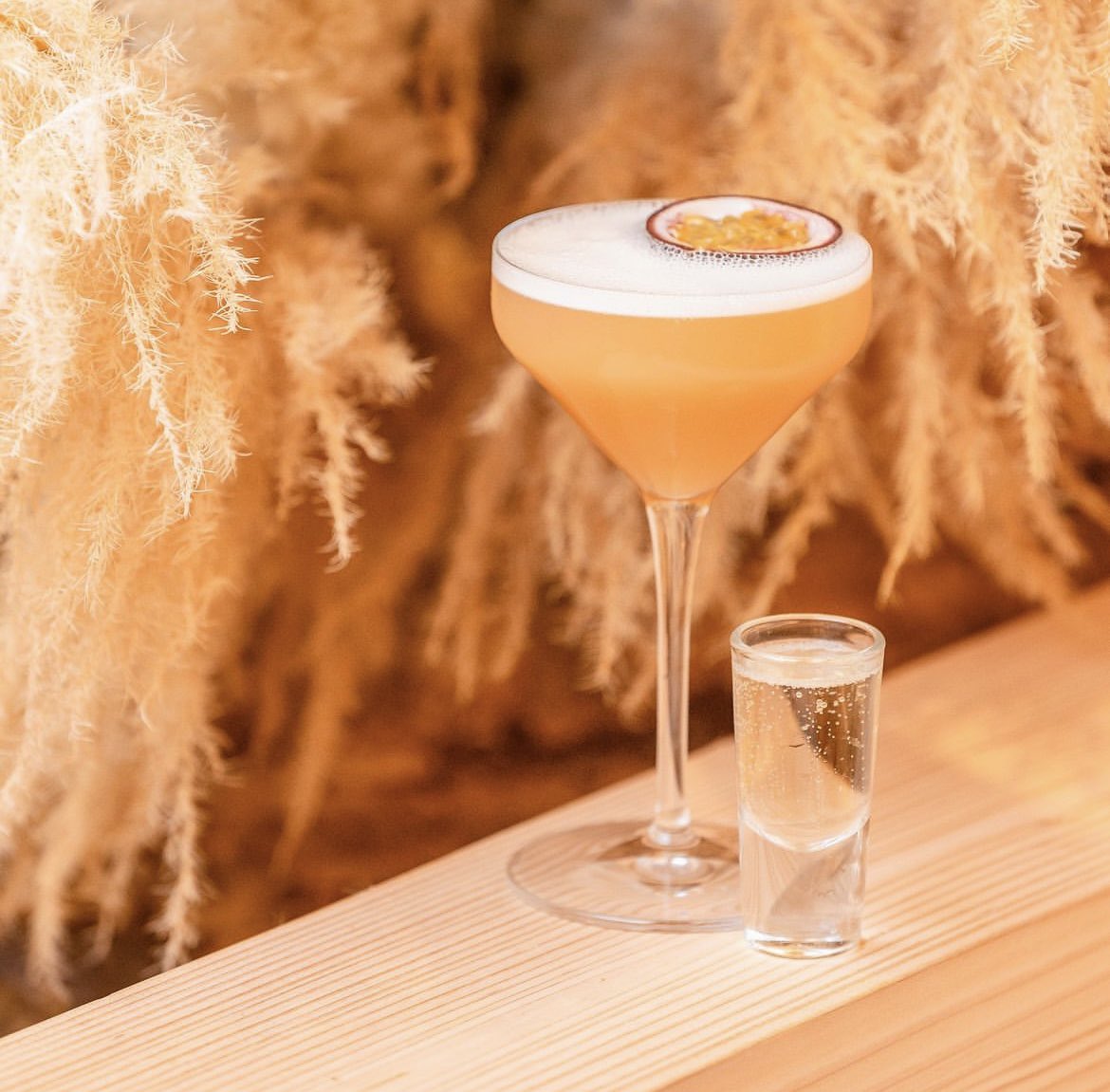 AustralasiaMcr's tweet photo. Our most popular cocktail choice… 

The beautiful Australasian Pornstar, featuring vodka, lychee liqueur, mango and fresh passion fruit.

With a shot of sparkling wine for that extra touch of style. 🥂

#martini #cocktail #cocktailbar #bar #machesterbar #drinks https://t.co/4FaQAw02J7