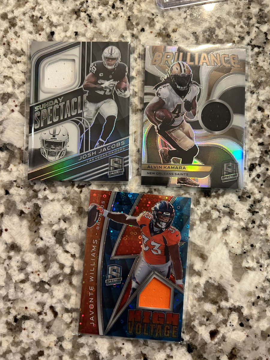 OddB_Sports's tweet photo. Spectra Lot $19 BMWT @CardboardEchoes @sports_sell https://t.co/3s6gy0u8DO