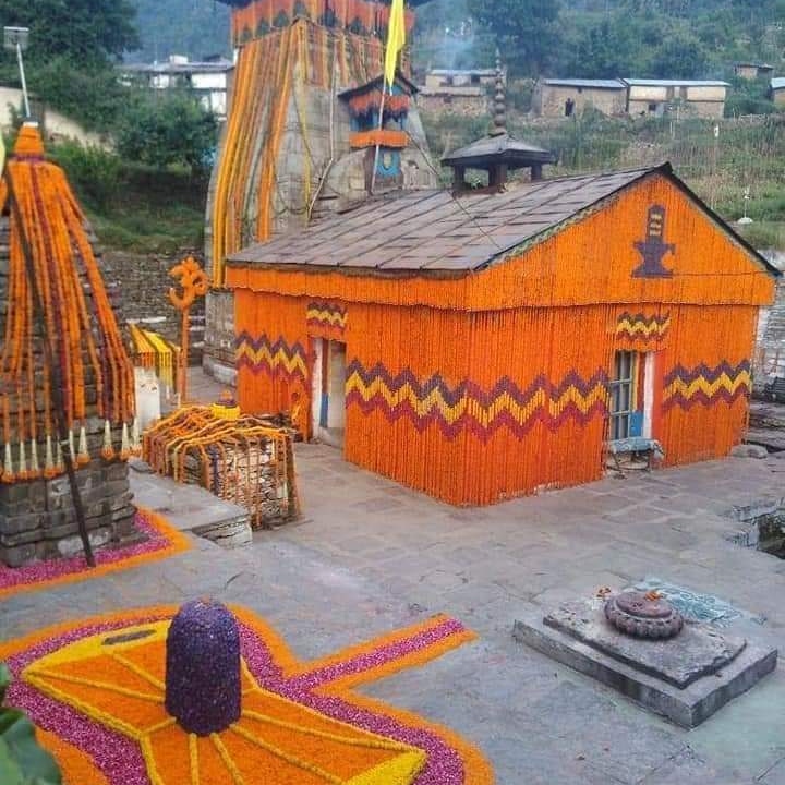 dp_yizhanangel's tweet image. प्रेम करुणा बन के आंखों से ना बहे तो समझो अंतर मन में उतरा ही नहीं.. #meremahadev #Mahashivratri #Mahashivratri2023 #shivparwativivah #loveiseternal  #worldsfirstlovemarriage #18thfeb