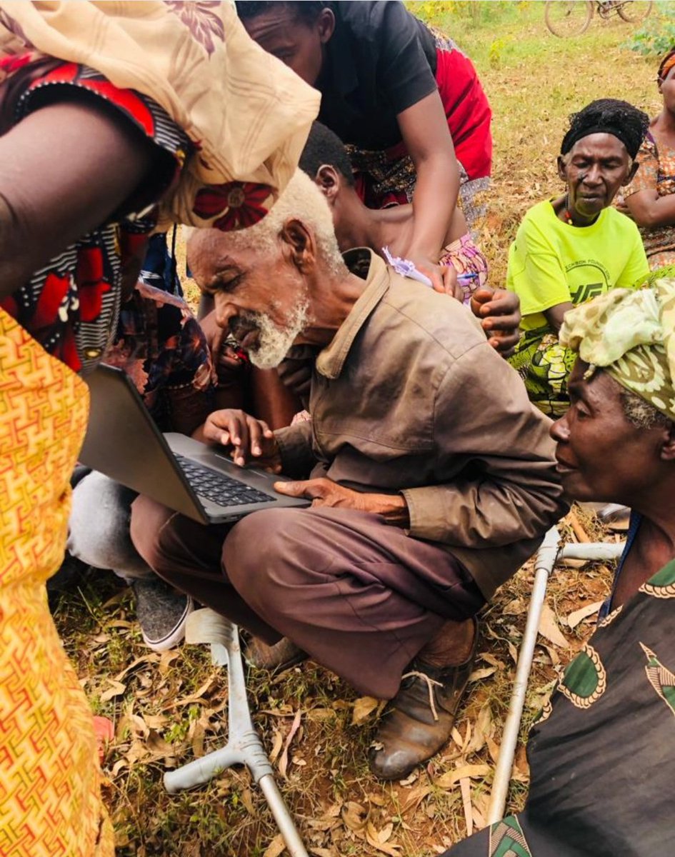 seerukundo's tweet photo. Now training citizens  , none will be left behind, technology gonna change our daily a lifestyle. ,#ihuzocooptech 
@minict
@rwictchamber https://t.co/QhN4UFLRw6