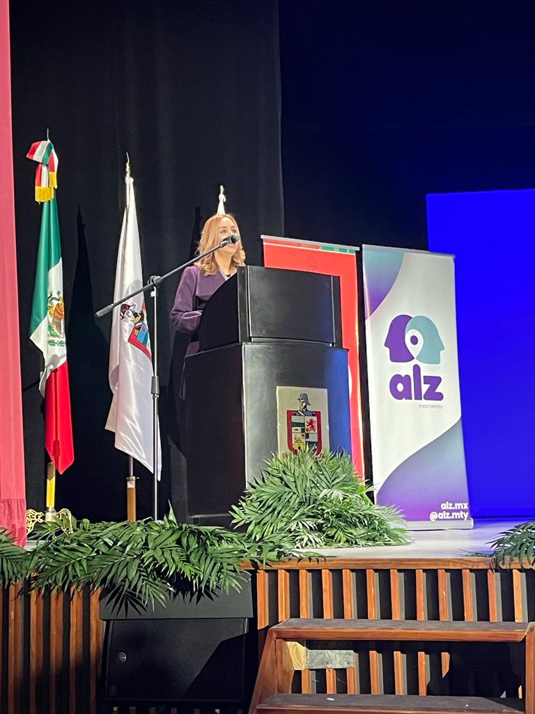 CEDHNL's tweet photo. La Directora del Instituto de Derechos Humanos, Marlene Benvenutti, acudió en representación de la #CEDHNL al ciclo de conferencias "Envejecer activa y saludablemente", organizado por la @alzmty en coordinación con el @allendenl_mx . https://t.co/hBBbTRa620