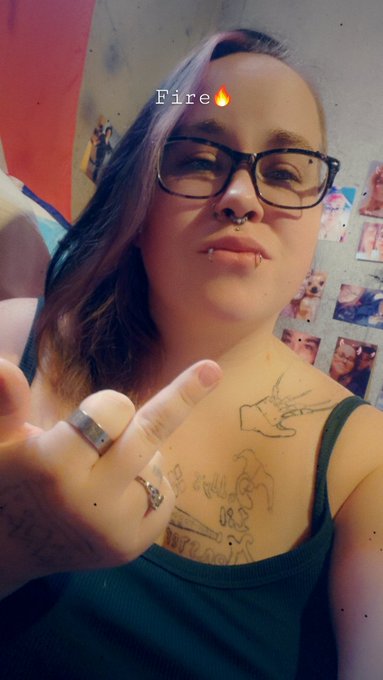Worthless little 🤏🏻 pig 🐷 send me money!   Cash app: $SaviiRaee  Findom cashcow cashpig cash slave finsub<a href="/tag/newprofilepic"class="tags"><span>#newprofilepic</span></a>