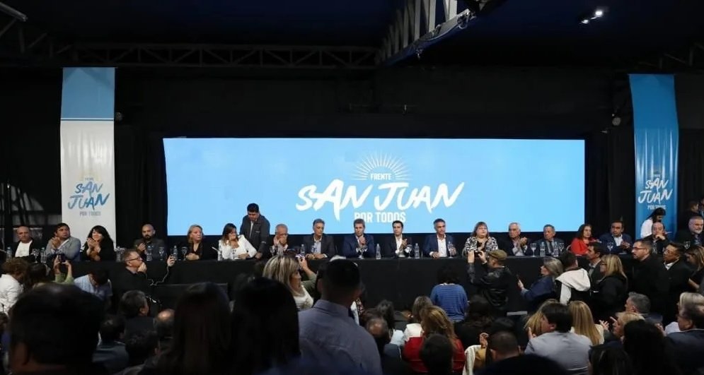 sergiounac's tweet photo. Ponemos una vez más a consideración de la ciudadanía, nuestro Modelo San Juan. Ese que conocemos y nos ha puesto orgullosos durante tanto tiempo. El camino es claro y lo vamos a hacer posible entre todos. Como hasta hoy, sigamos unidos. ❤️ https://t.co/LXnInRxm2A