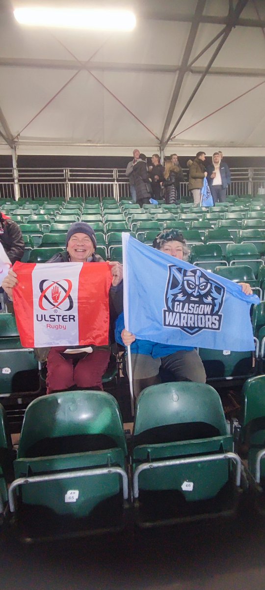 Another night at Scotstoun.
Here with company tonight but one brought the wrong flag!
#WeAreWarriors