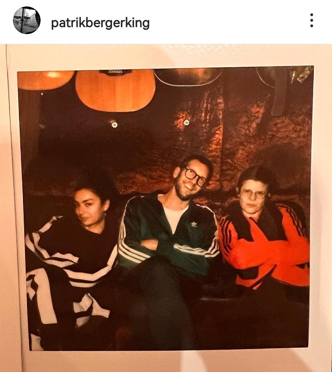 scandipop's tweet photo. Robyn has just casually spent the day in the studio with her 'Dancing On My Own' producer Patrik Berger. And Charli XCX was present too! https://t.co/S96xUl2yZh