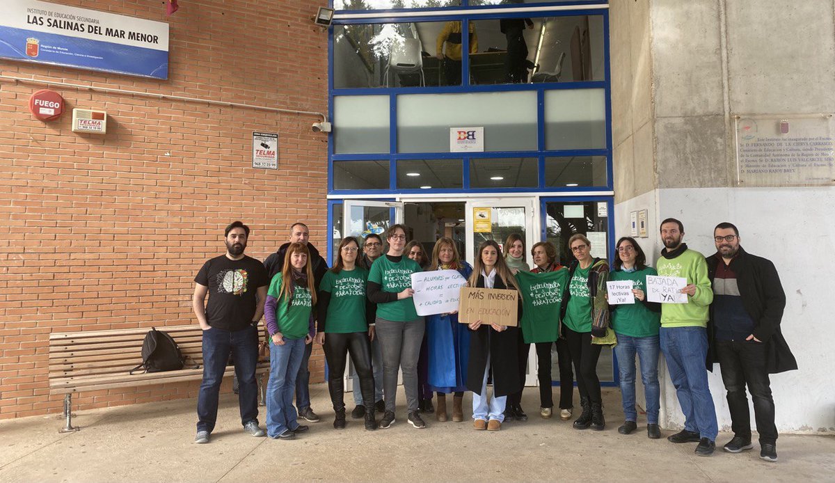 Docentes Unidos tweet media