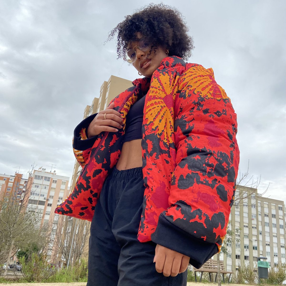 blckvestra's tweet photo. Hi COULD YOU HELP THIS BRAND WIN IN NEW GLOBAL MARKETS?
If the answer is yes 🙌🏾
Let me present :
FLAMA by BLCKVESTRA
ONLY 1 Available
WHOLE LOTTA RED
https://t.co/WcF8llTg5v
Sign Up and get 10% OFF DISCOUNT CODE: AL1CIA https://t.co/zQQiscsFnB
