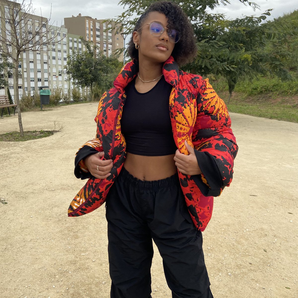 blckvestra's tweet photo. Hi COULD YOU HELP THIS BRAND WIN IN NEW GLOBAL MARKETS?
If the answer is yes 🙌🏾
Let me present :
FLAMA by BLCKVESTRA
ONLY 1 Available
WHOLE LOTTA RED
https://t.co/WcF8llTg5v
Sign Up and get 10% OFF DISCOUNT CODE: AL1CIA https://t.co/zQQiscsFnB
