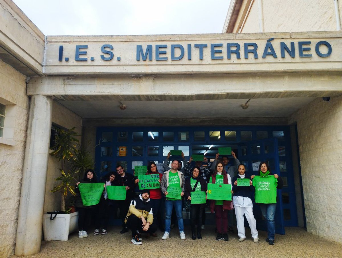 Docentes Unidos tweet media