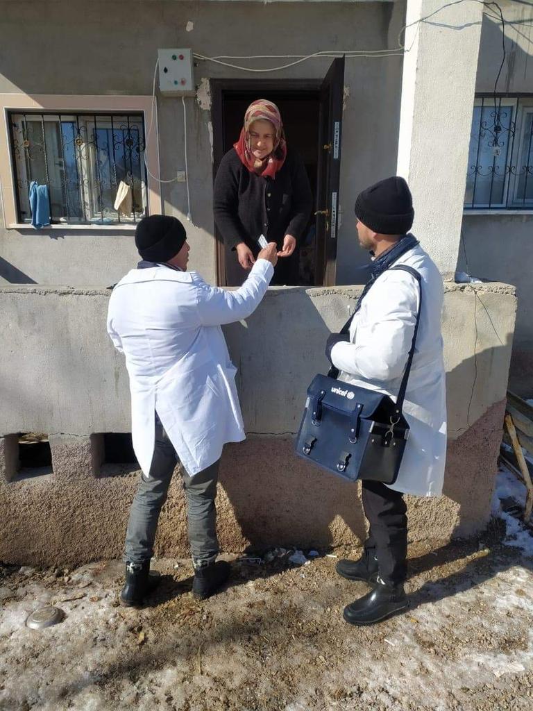 japortalmiranda's tweet photo. Una semana atrás partió a Türkiye🇹🇷 una brigada “Henry Reeve” de 32 colaboradores para prestar servicios tras devastador sismo.
Son más de 260 pacientes los atendidos y han realizado tanto labores de pesquisaje como procederes quirúrgicos y acciones en áreas de terapia intensiva. https://t.co/e8ZZbXKhb8