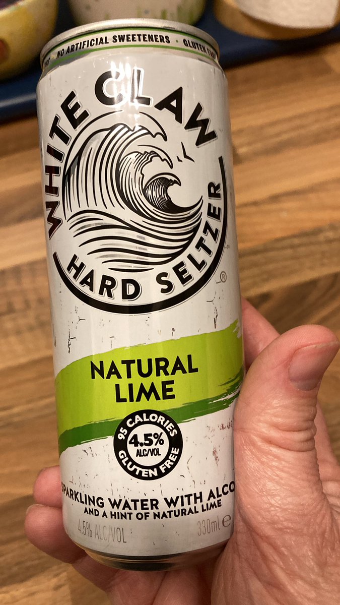 Inspired by <a href="/LorynPowell/">Loryn Powell</a> heroic work in the field of seltzscience I am enjoying my first <a href="/whiteclawuk/">White Claw UK</a> hard seltzer.  Fizzy and Limey.