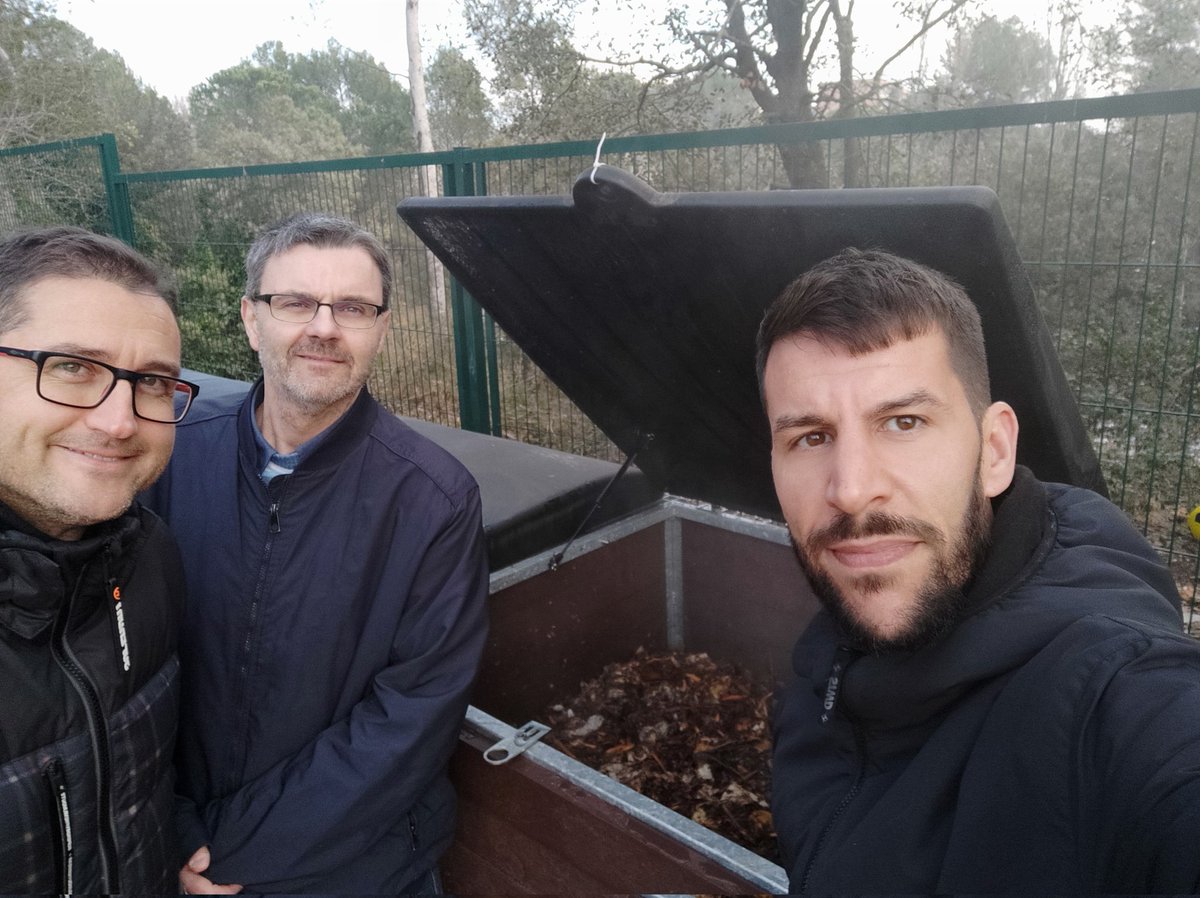 <a href="/citizenarenas/">Citizen Arenas - SMART-ER - ECIU</a> composting at Escoleta de Bellaterra <a href="/UABBarcelona/">Universitat Autònoma de Barcelona</a> is going well! 🚀
<a href="/GICOM11/">GICOM</a> <a href="/DeqbaUab/">UAB enginyeria química, biològica i ambiental</a> <a href="/LivenResearch/">LIVEN research group</a> <a href="/sostenipra/">Sostenipra Research Group🌿</a> <a href="/ECIUniversities/">ECIU</a>