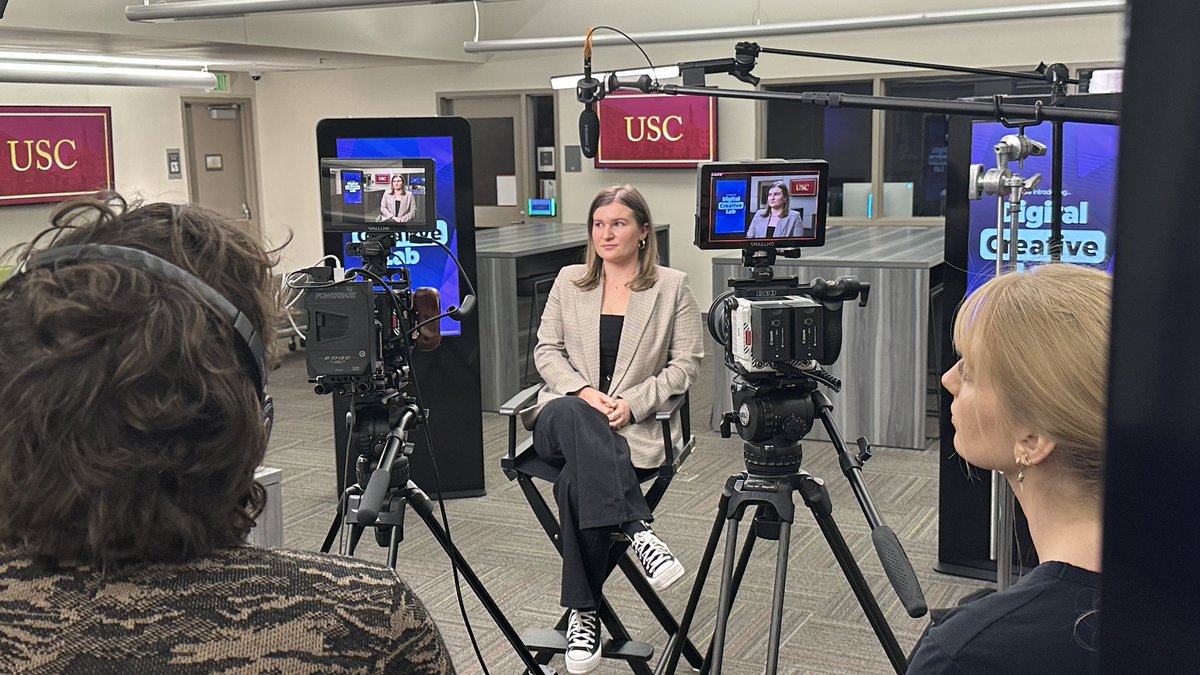JosiahWay's tweet photo. Day 4 of case study filming @USC’s the revolutionary #DigitalCreativeLab! @Crestron is in the house! #highered #edtech #avtweeps #higheredav https://t.co/QZjjSkIQ1y