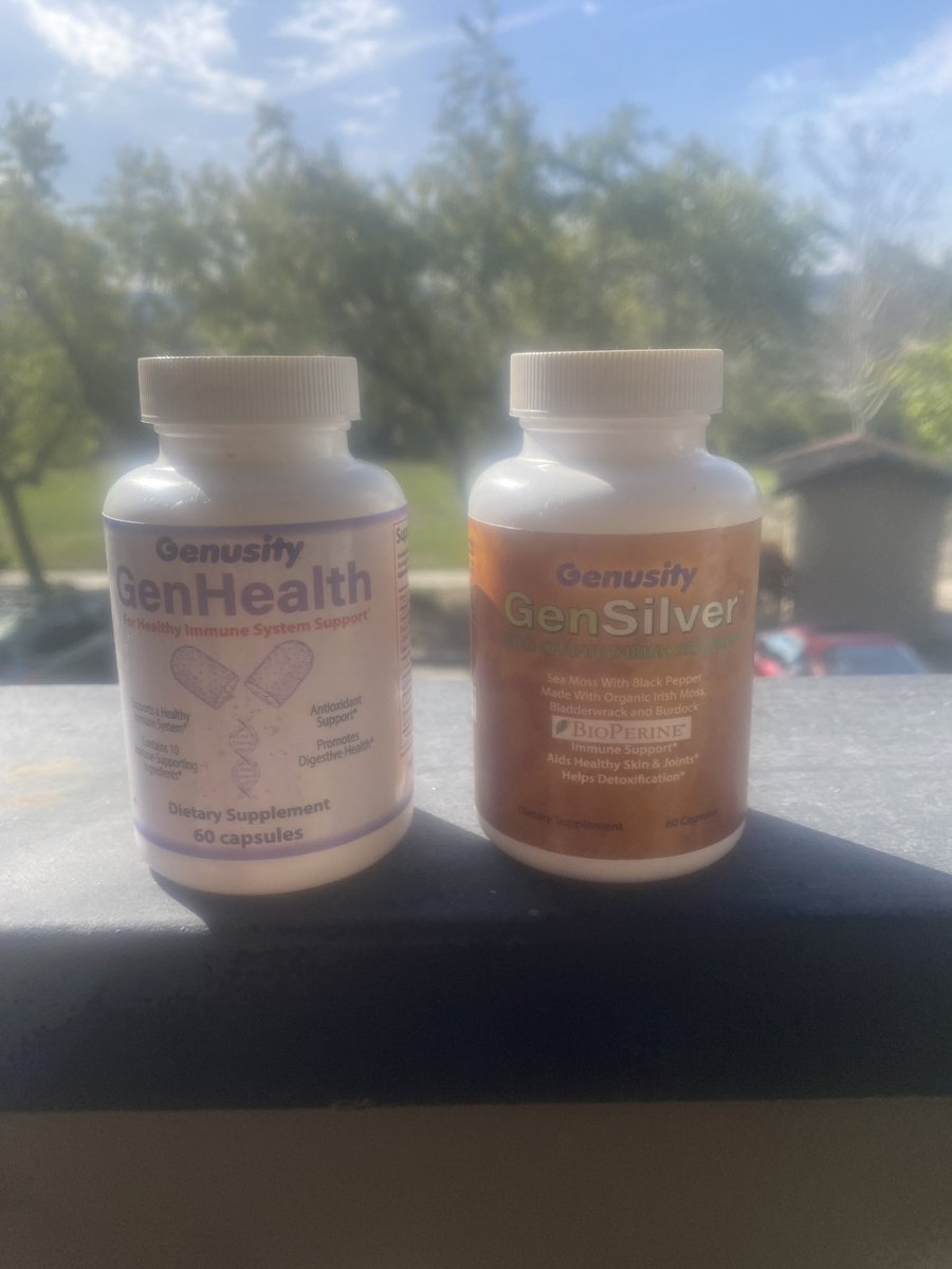 roland_cintron's tweet photo. Good afternoon family and friends greetings from California. Folks ask me how I stay so young when in fact I’m 60 plus. I take #GenHealth #GenSilver twice a day. Oh an I have faith. Link is in my profile https://t.co/BpBrYDpoDS