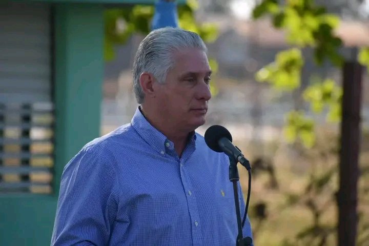 RafeFerrazo's tweet photo. A Villa Clara se le respeta por sus industrias, ahí está el legado del Che.
     Días Canel.
YO SIGO A MI PRESIDENTE!
#MejorEsPosible #JuntarYVencer #YoSigoAMiPresidente https://t.co/PmIyhQOLqU
