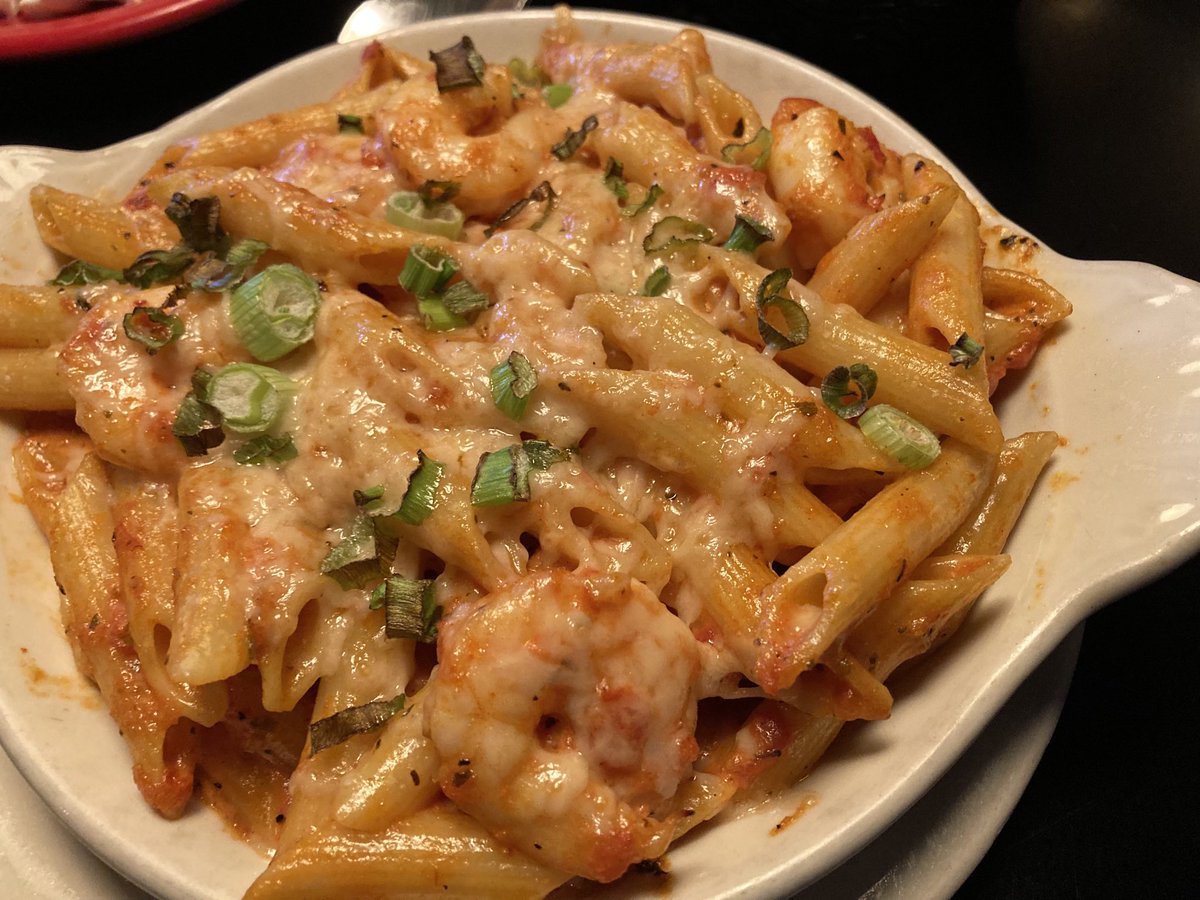 SomeGuysPizza's tweet photo. Drunken shrimp for our weekend pasta special! Come by for carry out or dining in.  Have a super weekend!      317-257-1365 https://t.co/g1ynnrjDRX