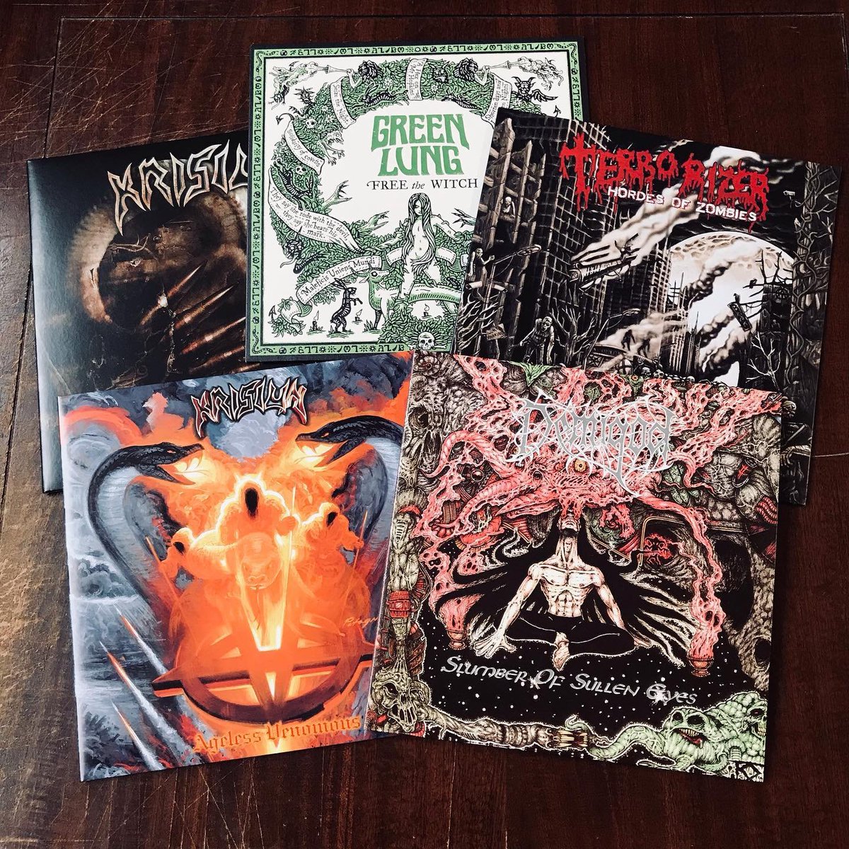 MeteorGem's tweet photo. A rundown of some of our big distro vinyl drops from the last few months - do you have everything youve been searching for?
#metaldistro #hardcoredistro #metalvinyl #hardcorevinyl #everlastingspew #dazehardcore #creatordestructorrecords #translationlossrecords #painsusa https://t.co/ygqgTpXMNb
