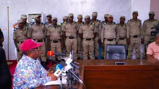 BiaPulse's tweet photo. Breaking News:“On the issue of Ebubeagu,I have been directed to ban all Ebube Agu security outfit In Ebonyi State,from now on Ebube Agu is a terrorist organization in our state~Dave Umehi https://t.co/j2BNVpPAYu