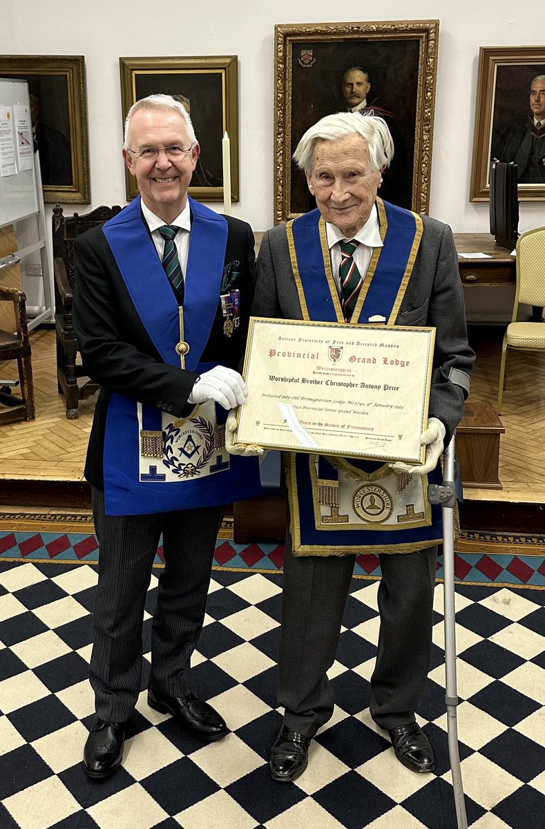 Fabulous evening at OB’s Lodge accompanying the ProvGM, RW Bro Stephen Wyer in the presentation a 70 year long service certificate to W Bro Chris Price.  I hope I’m as spritely as W Bro Chris at 97 !! ⁦<a href="/WorcsMasons/">Worcestershire Freemasons</a>⁩ ⁦<a href="/UGLE_GrandLodge/">United Grand Lodge of England</a>⁩