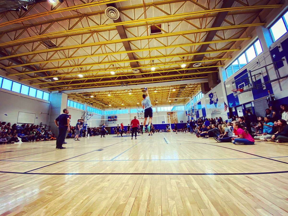 laurensoprano1's tweet photo. Student vs. Staff Volleyball Game 2023! So good to have everyone together again! Have an awesome February Break!!!🏐💙🤍@PutnamValleyCSD @TmccartyTravis #pvmsPRIDE https://t.co/e6QbFEOEJR
