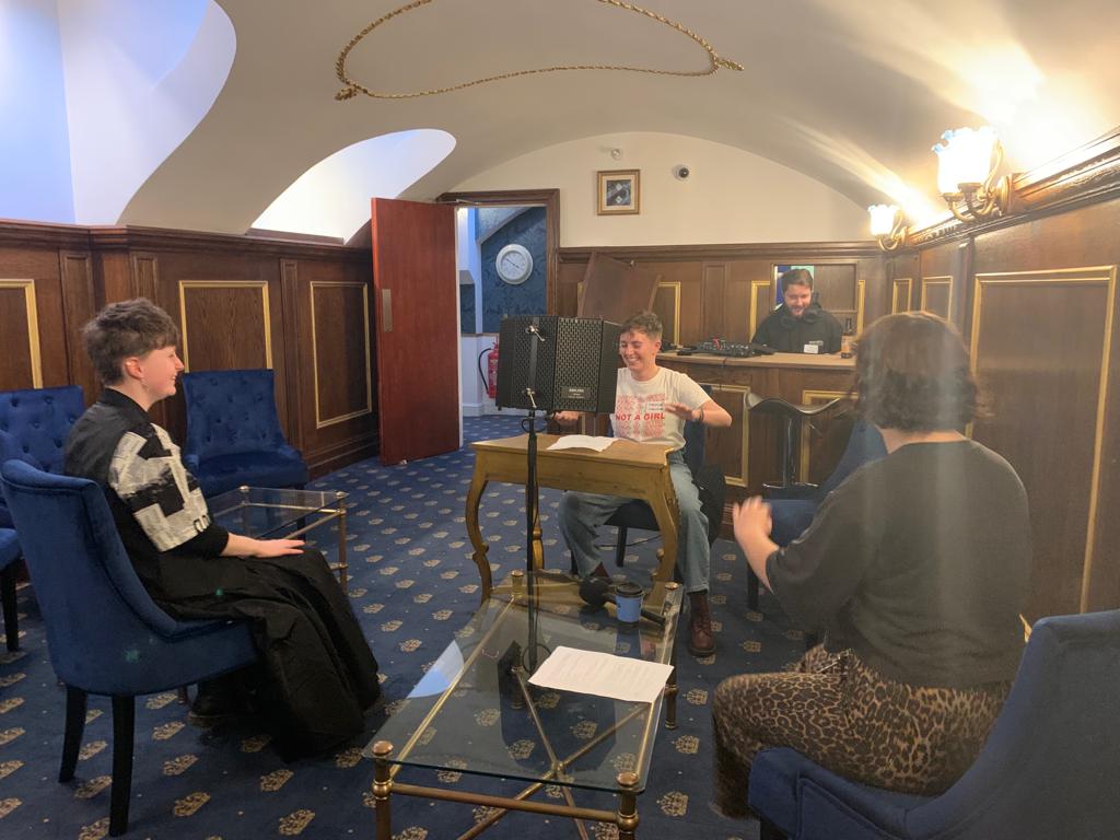 Masterclasstrh's tweet image. Great time recording with our young writers and masterclass actors &amp;amp; directors today as part of #StartYourScript - recorded by sound techies from our community! More to come from the workshops next week!! 

#MasterclassTRH #NewWriting