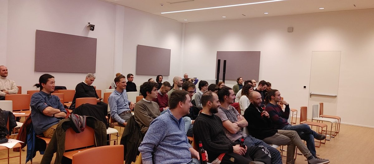 Celebriamo il gemellaggio tra #databeersPadova e @databeersrome, unendo la passione per i dati e la #birra! Grazie ai ragazzi che hanno reso possibile questo evento. Auguri agli amici di Roma e saluti a tutti i #databeers italiani! #data #community