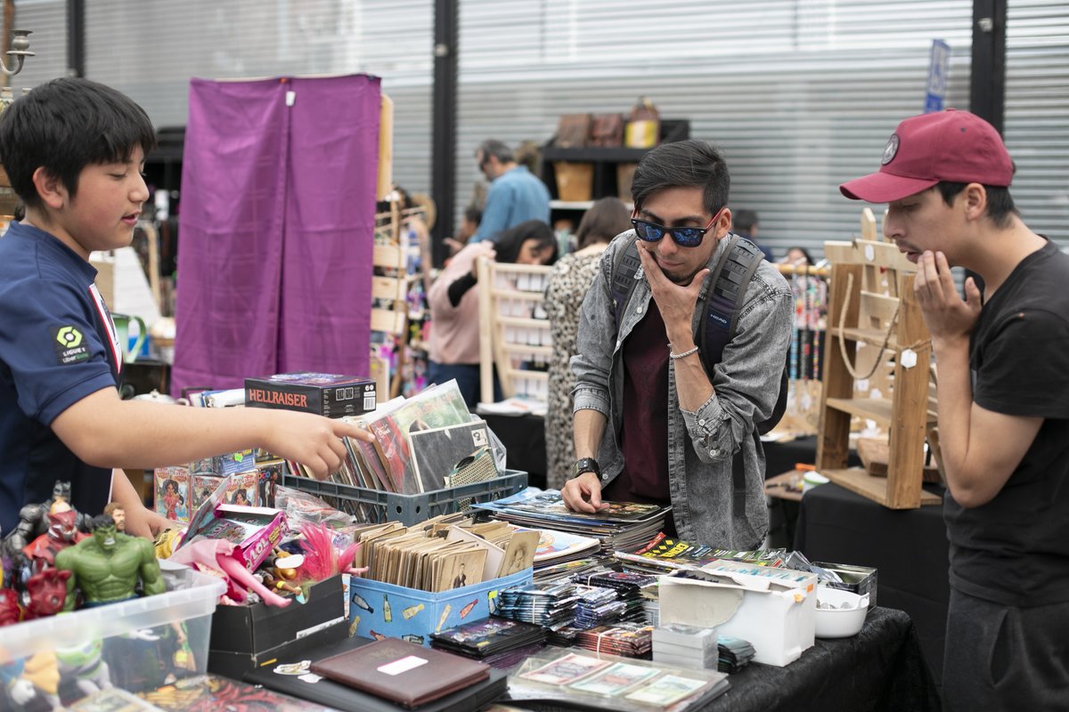 muniptovaras's tweet photo. ☀️ #VeraneaPuertoVaras ▶️ En Calle Techada Santa Rosa te esperamoe en la #ExpoEmprendeVerano que inicia con la #SemanaDelAmor hasta el 19 febrero y continúa con la Semana de la Sustentabilidad (20 al 26 Feb) y del Comercio Local (27F al 5M).
#PrefiereLocal https://t.co/cmvsncS8xB