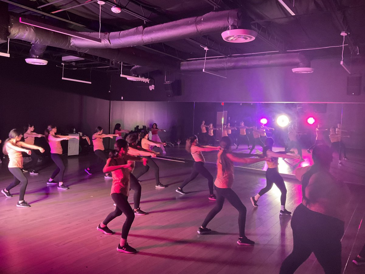 BlueStampedeWMS's tweet photo. Our @bfterryrettes taking a private hip-hop class with professional choreographer @Xtenlovesyou in Dallas today! #rettes #hiphop #rangerpride https://t.co/3z7Xn1G1ZL