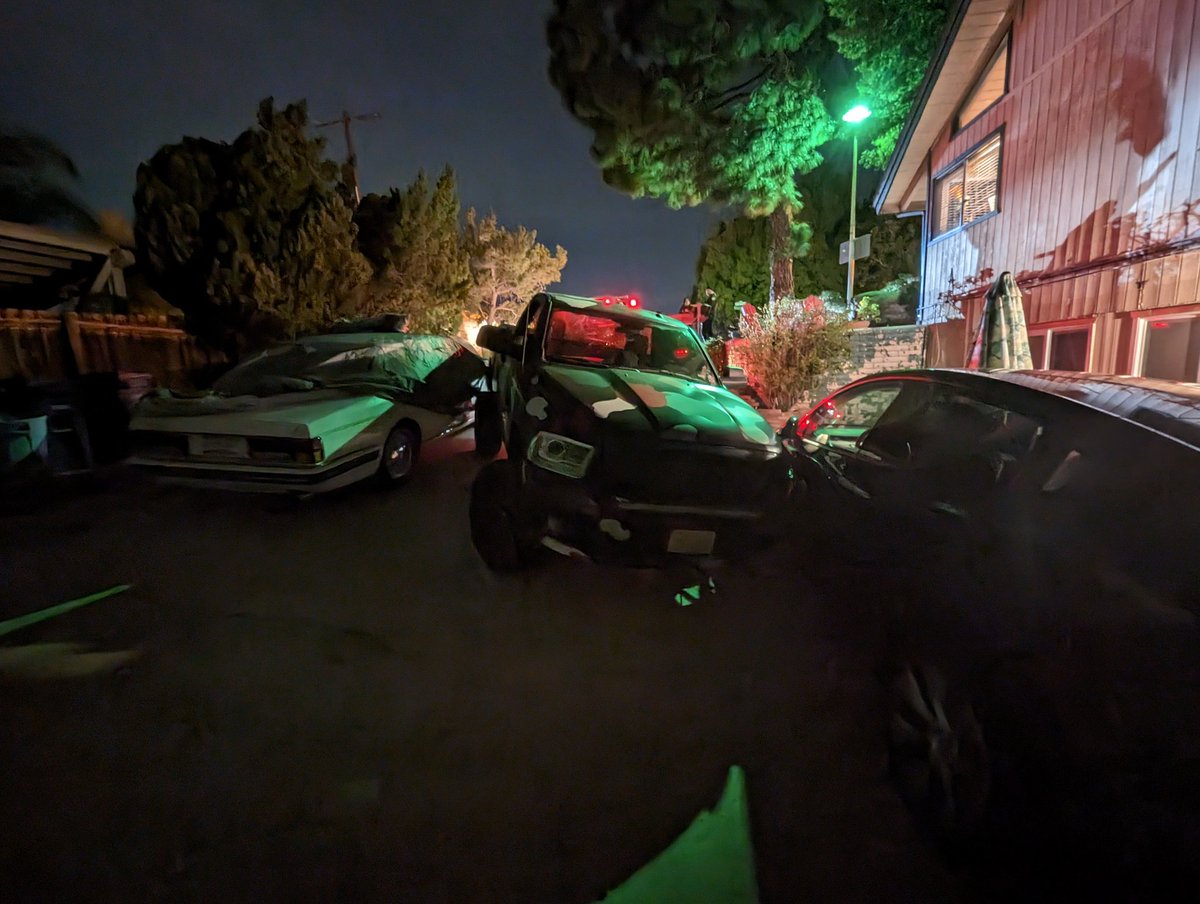 BeauCharles's tweet photo. Drunk driver decided to in middle of night to take out our cars @SoCalWineDiva is in tears.over her baby the.96 Rolls https://t.co/60XhBxvyJU