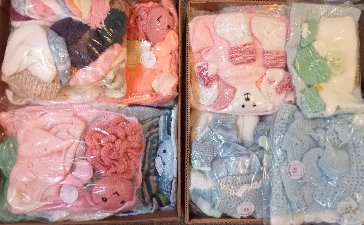 ButterfliesMiah's tweet photo. Lots of our packs were donated recently to St Johns Hospital SCBU - Livingston, premature baby &amp; cuddle octopus packs along with some hats and booties. https://t.co/hgbiGaGv6R