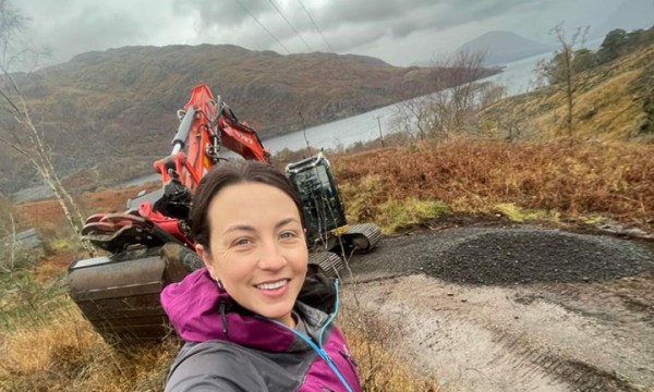 RT @_WeareFootprint  The Digger Girl: Argyll influencer with more than 300,000 TikTok followers becoming role model for women in construction. #Womeninconstruction #Diggergirl # UnitedKingdom tinyurl.com/2khhcbrq