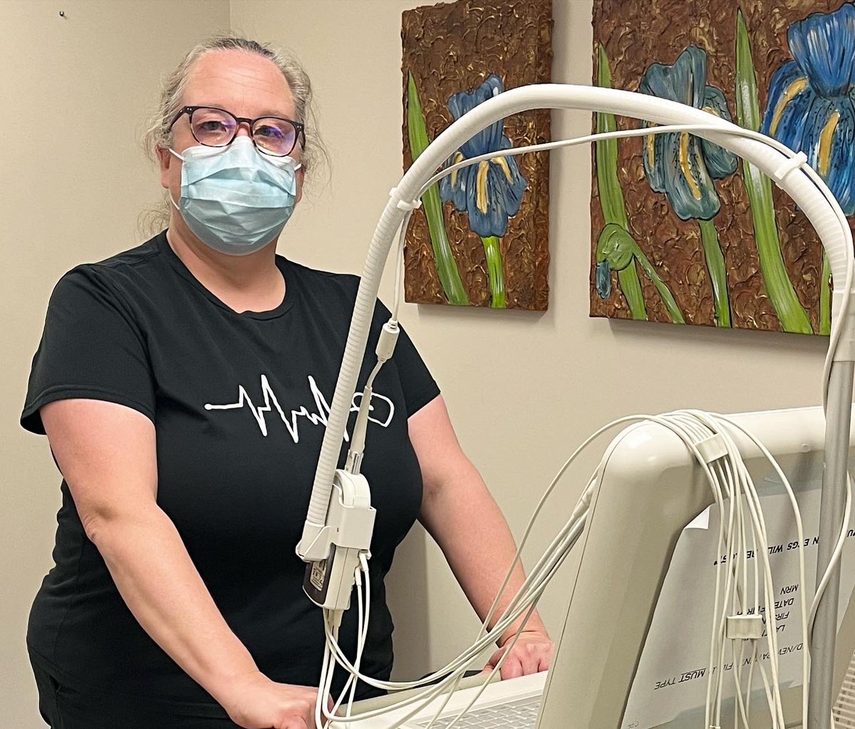 HaltonHlthcare's tweet photo. Cardiovascular Technologists are specialized healthcare professionals that focus on the vascular system & heart. This group works alongside Cardiologists & internal medicine specialists to diagnose & treat patients by performing both invasive & non-invasive procedures.
#CVPWeek❤️ https://t.co/8cv9vMuNc9