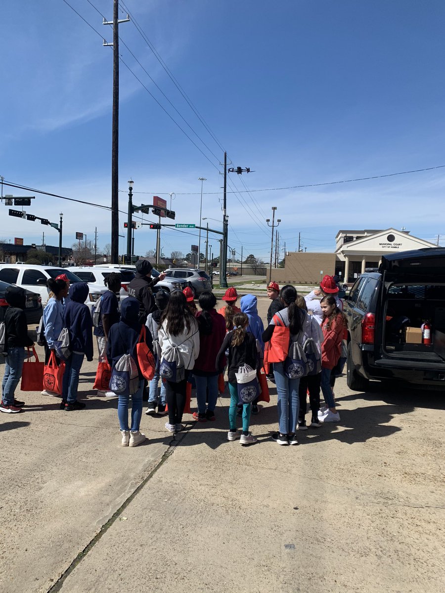 HHE student council learned about community leadership by visiting the City of Humble!@HumbleISD_HHE <a href="/mrshoward_HHE/">Jennifer Howard</a>