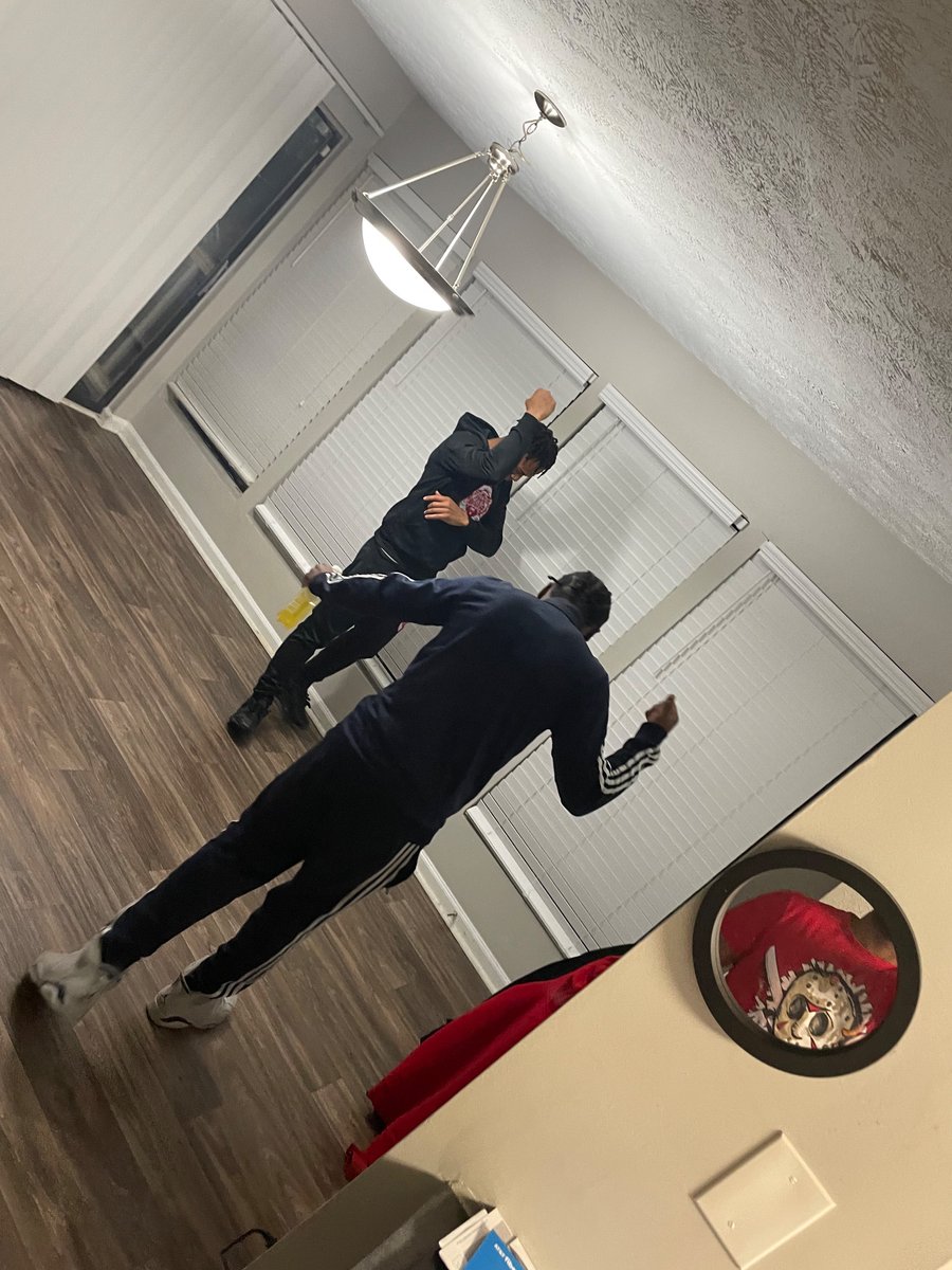 scamomoney44's tweet image. @2200MikeG 🤞🏾🔒❤️🖤