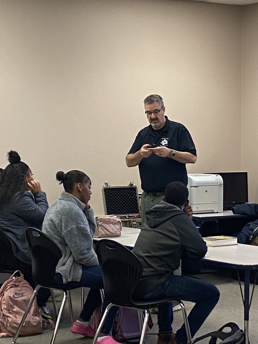 WestPointCTC's tweet photo. Mr. Doug Camp spoke to our @MyPI_MS students this morning about ham radio and how it is useful in disaster situations. Thank you Mrs. Natalie Ray and the @ClayCo_Ext Office for bringing him to speak today. #WPCTC #WPCSD #CTE #CTEMonth #MyPI #MSUExt #TooMuchPoint https://t.co/HsGZPnrcK5