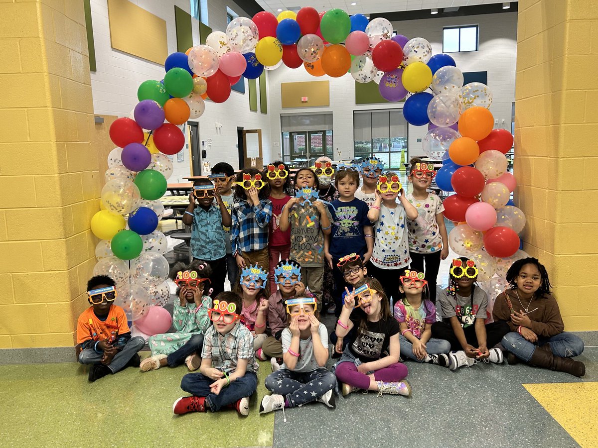 Our Dragons are celebrating 100 days of growing smarter, wiser, and kinder! #DragonsSOAR ⁦<a href="/CampAllenPrin/">Deena Copeland</a>⁩ ⁦@NPSchools⁩