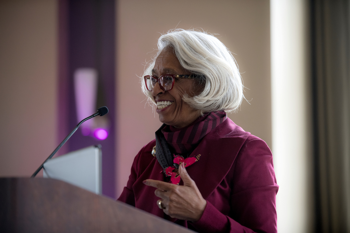 OUHCOM's tweet photo. This #BlackHistoryMonth we’re celebrating the accomplishments of Barbara Ross-Lee, D.O., who served as #HCOM dean from 1993-2001 and was the first female African American dean of a med school. She broke barriers and serves as a leader for promoting diversity in the medical field. https://t.co/MGHLKOtgaT