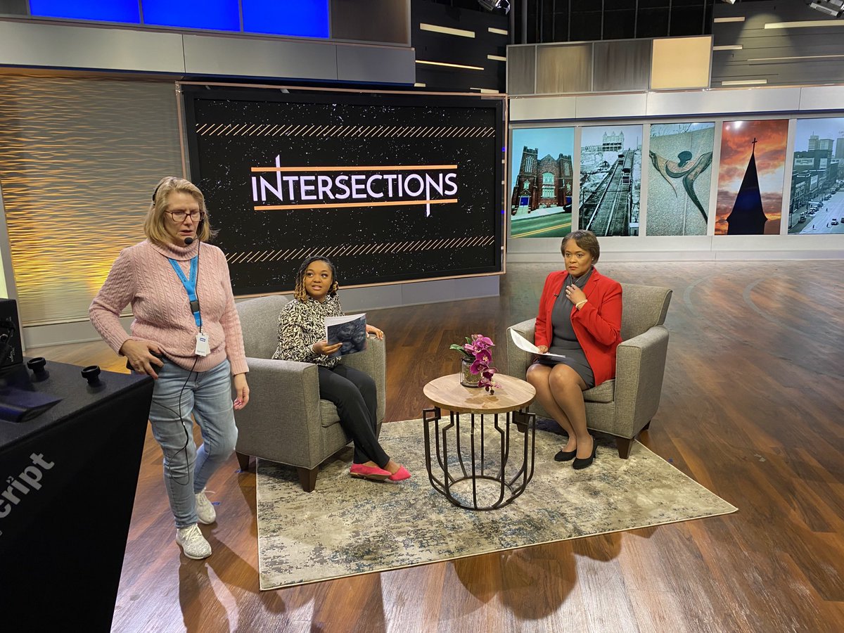OGCooking's tweet image. Tune in to a new episode and great conversations on Intersections ⁦@TheCW⁩ this Sunday at 11:30am simulcast on @CBSN as well then it can be seen on ⁦@KDKA⁩ website. #conversations #community #neighborhoods ⁦@LisaSmithKDKA⁩ ⁦⁦