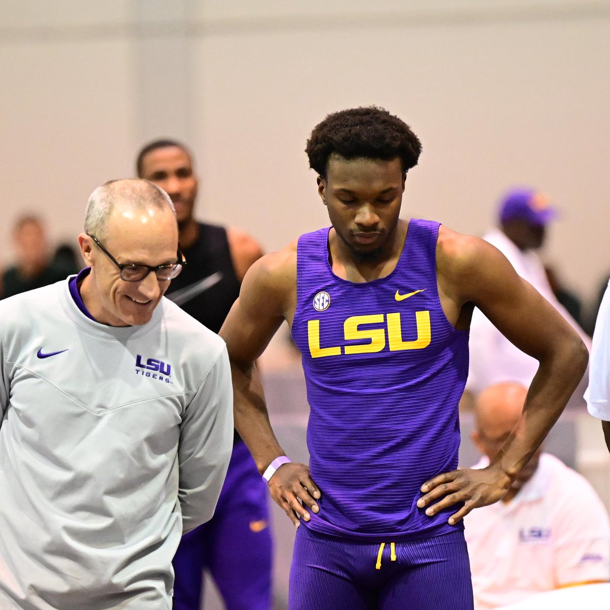 Men’s Long Jump

Ji’eem Bullock won in long jump with a season-best distance of 24’ 8.25” (7.52m)! 🥇

#GeauxTigers | 📊 lsul.su/LTLR
