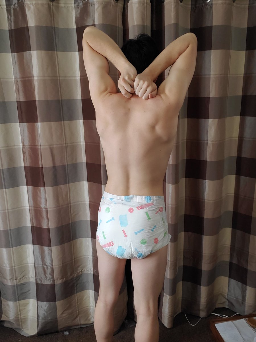 DiaperedPlanner's tweet photo. To all the daddies out there, remember to stretch so you can keep up with your kiddo. To all the littles out there, stretch so you can keep climbing all over daddy https://t.co/z4Bqbc8DnM