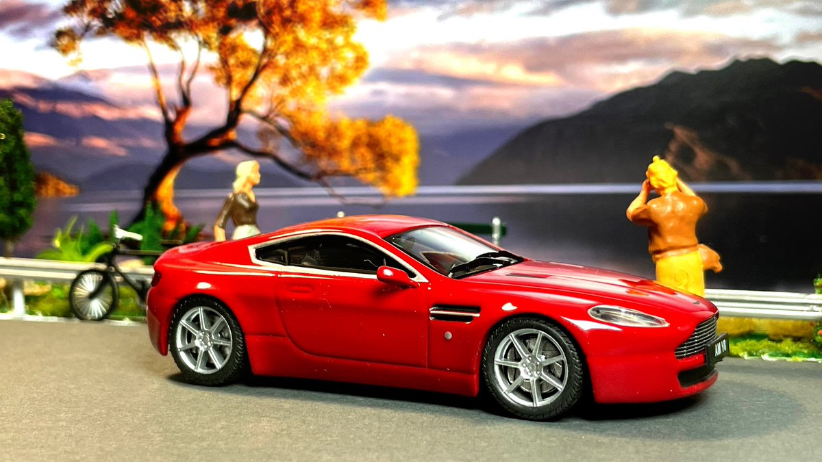 legal_cc's tweet photo. Aston Martin
#aston #astonmartin #vantage
#diecast #diecastmetal #miniatures
#scale143 #echelle143 #dioramas https://t.co/QKYBgPTMrI