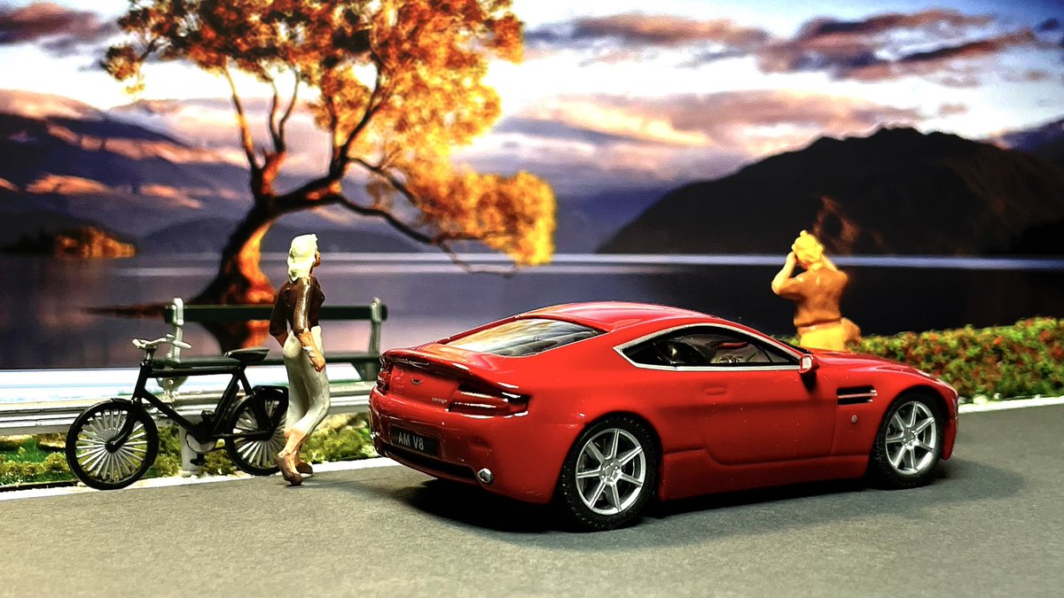 legal_cc's tweet photo. Aston Martin
#aston #astonmartin #vantage
#diecast #diecastmetal #miniatures
#scale143 #echelle143 #dioramas https://t.co/QKYBgPTMrI