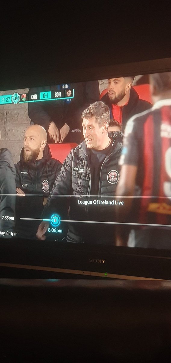 And in his spare time Eamonn Ryan coaches Bohs...#bohs #LOI #Corkcityfc #Greenparty #eamonnryan