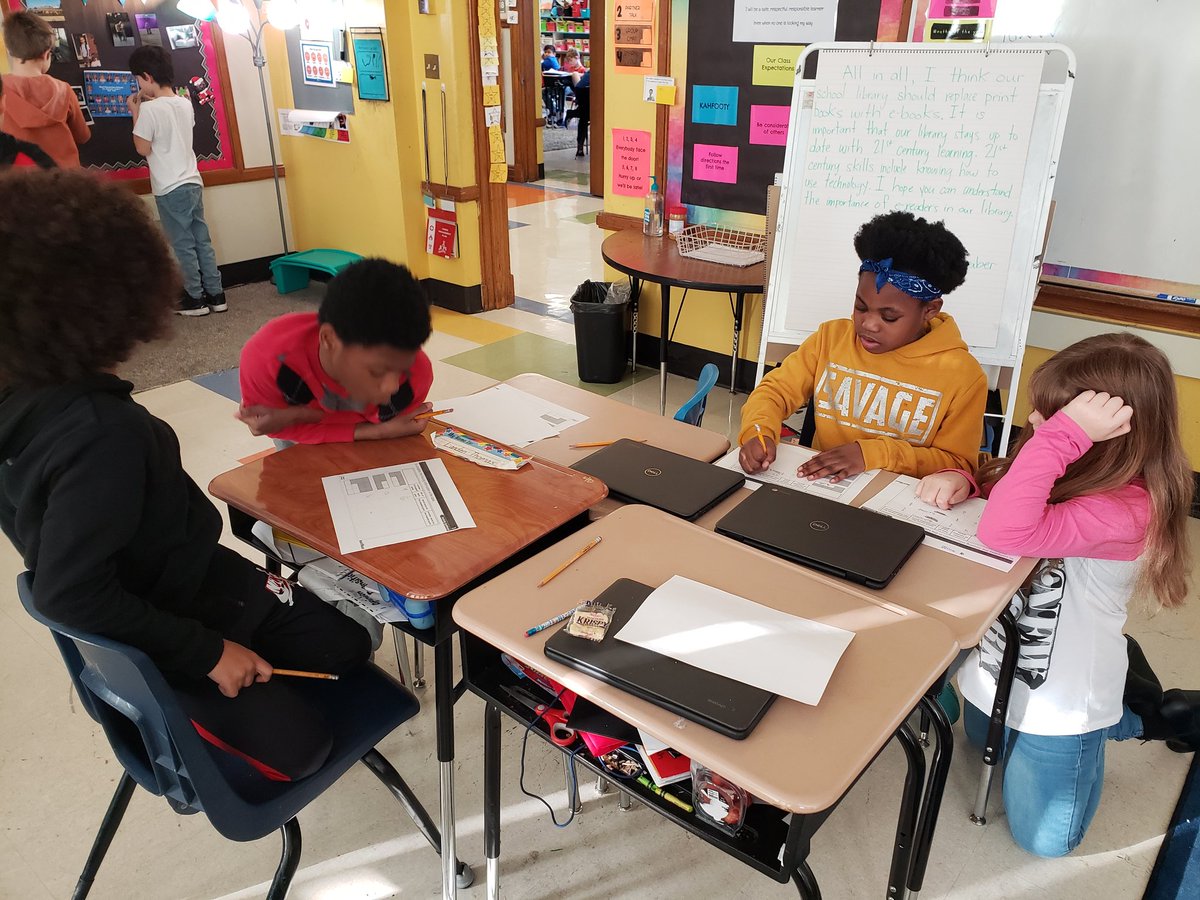 Belair_Library's tweet photo. Love seeing students support and coach each other through their work. Such a great learning opportunity on both ends! #jcwestelem #JCSchoolsChampions #wearejcschools https://t.co/zKg7IeaOsP